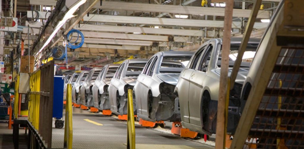 Navigating the Evolving Automotive Parts Industry: Insights into Global Market Size and Distribution